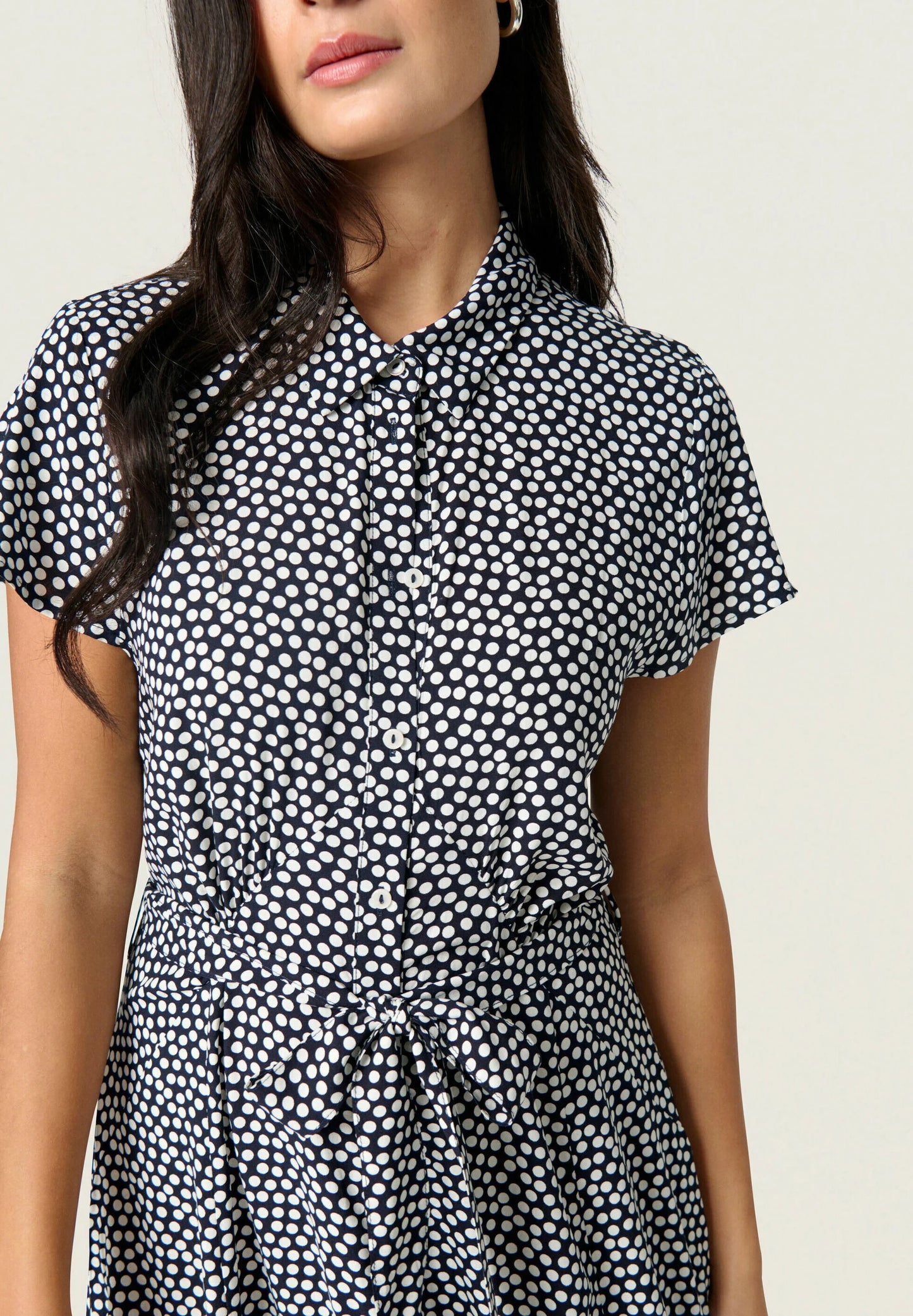 SOAKED IN LUXURY | Robe "ARJANA" - Noir