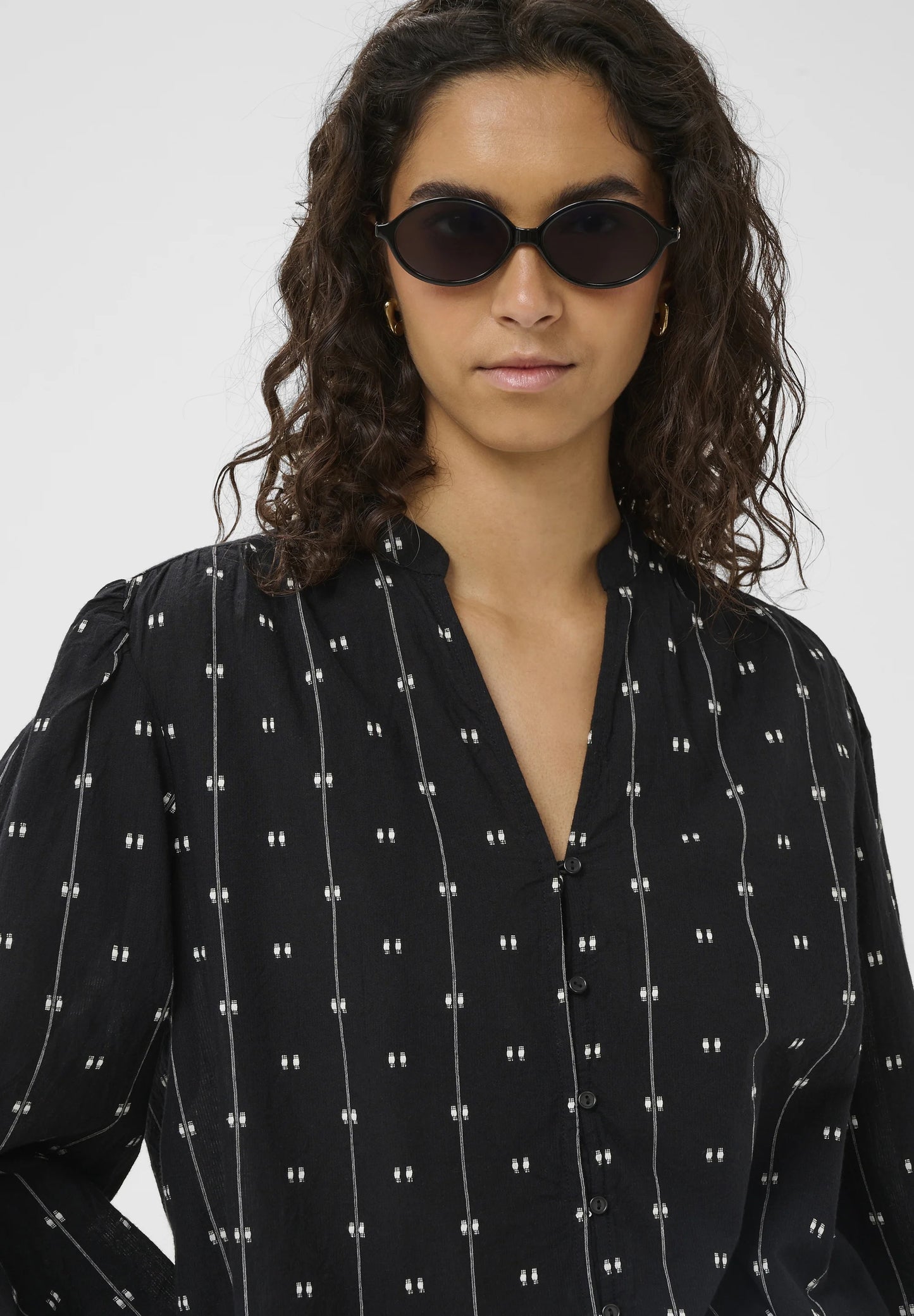 SOAKED IN LUXURY | Chemise 'Amelie'| Noir