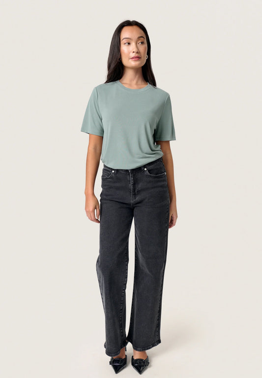SOAKED IN LUXURY | Tee-shirt "COLUMBINE" - Bleu