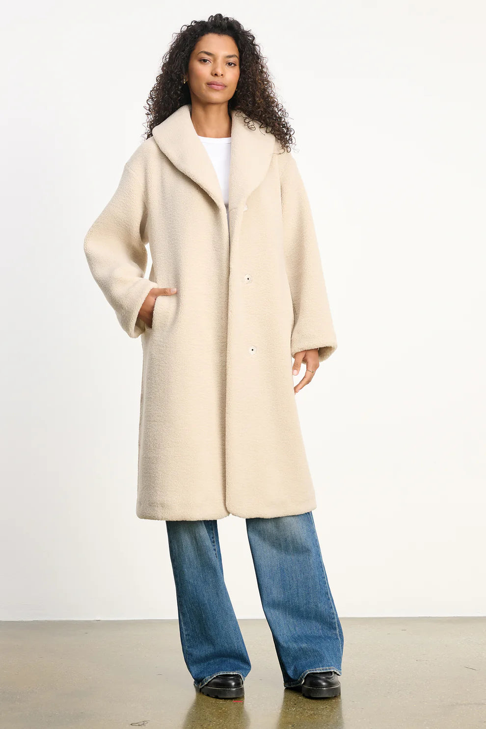 Velvet | Manteau réversible ''Eleanor'' en fausse fourrure sherpa - Sable