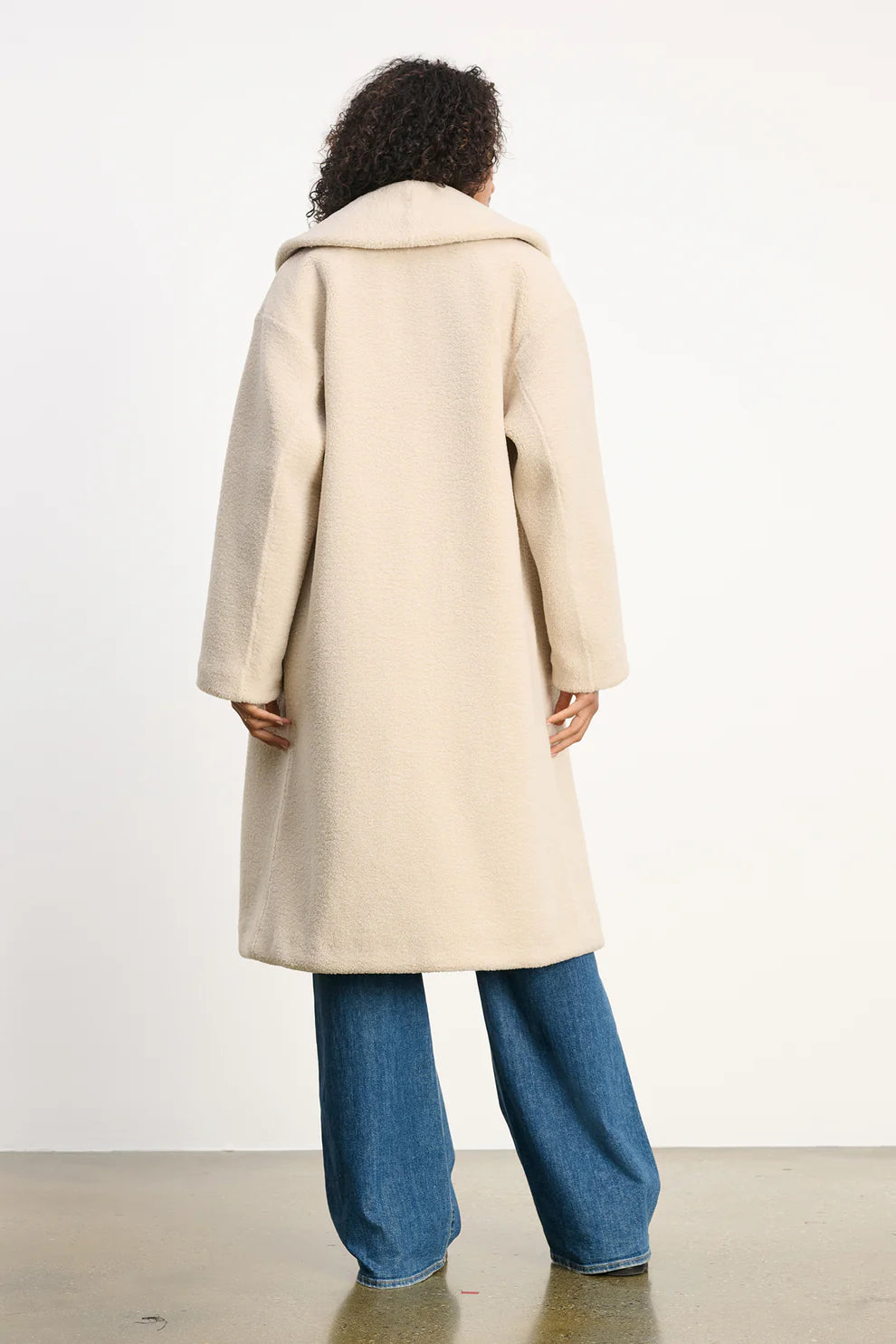 Velvet | Manteau réversible ''Eleanor'' en fausse fourrure sherpa - Sable