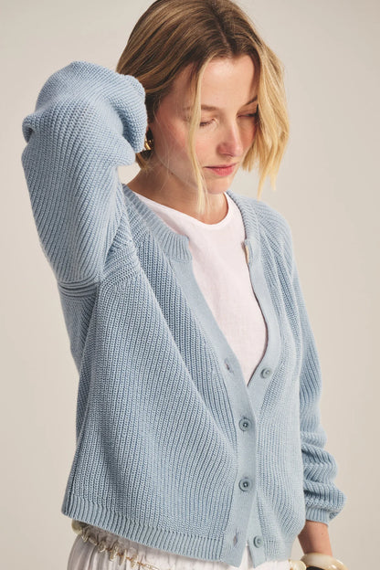 Velvet | Le cardigan ''Mirae'' en maille épaisse texturée - Bleu