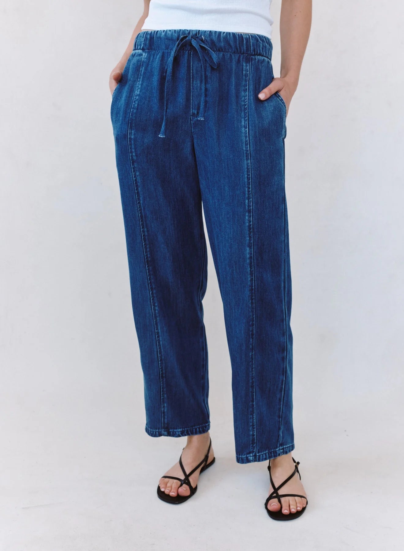 Bella Dahl | Pantalon 'Seamed Soft Barrel'| Bleu