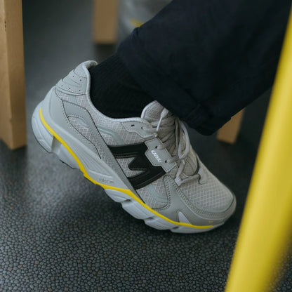 Karhu | baskets "Super Fulcrum" - Gris reflectif