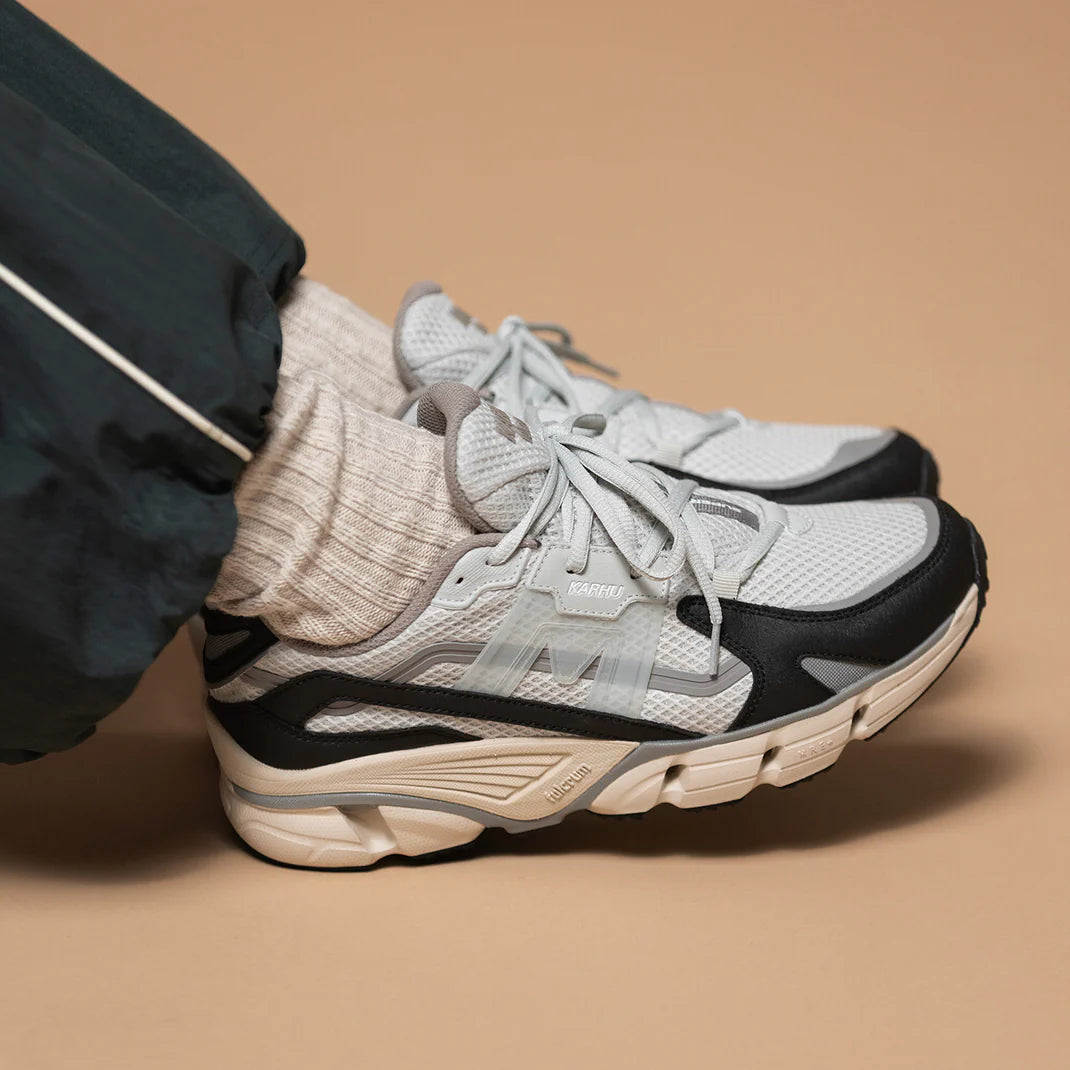 Karhu | baskets "Super Fulcrum" - Jet black