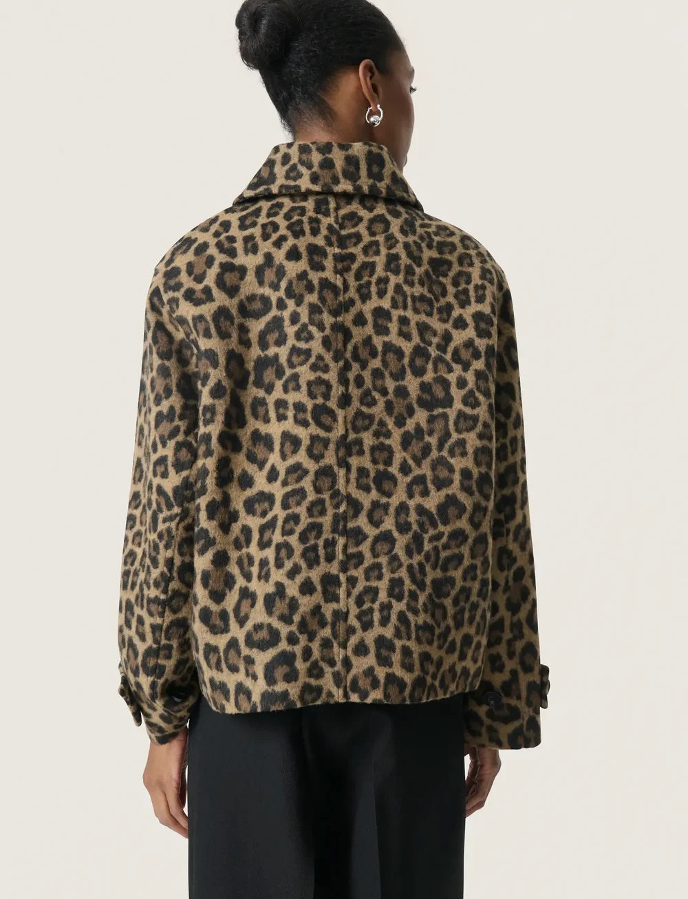 SOAKED IN LUXURY | Veste légère Leony Akeleje - Jacquard léopard