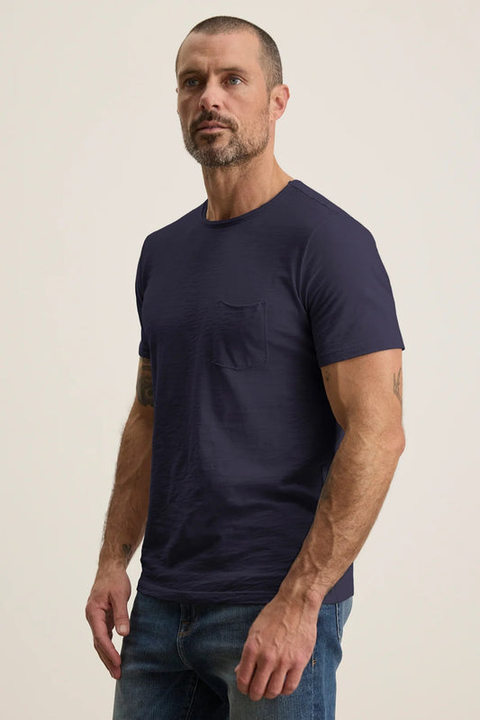 Velvet  |Le T-shirt Chad à poche en coton flammé - Marine