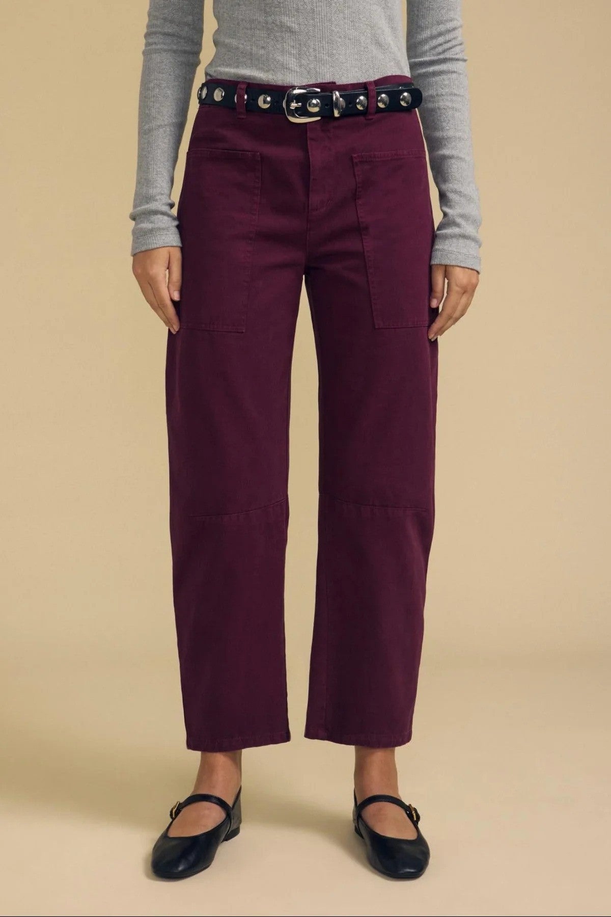 Velvet | Le pantalon barrel ''Brylie'' | Prune foncée