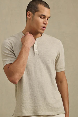 Velvet | t-shirt Henley "Jenkins" - Taupe