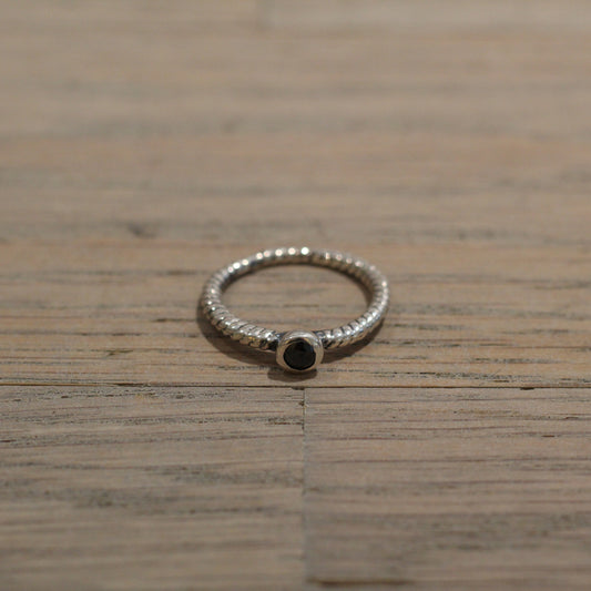 Bloodstone -  Bague de pierre de naissance pour femme en noir