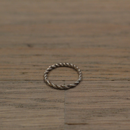 Bloodstone - Petite bague torsadée pour femme