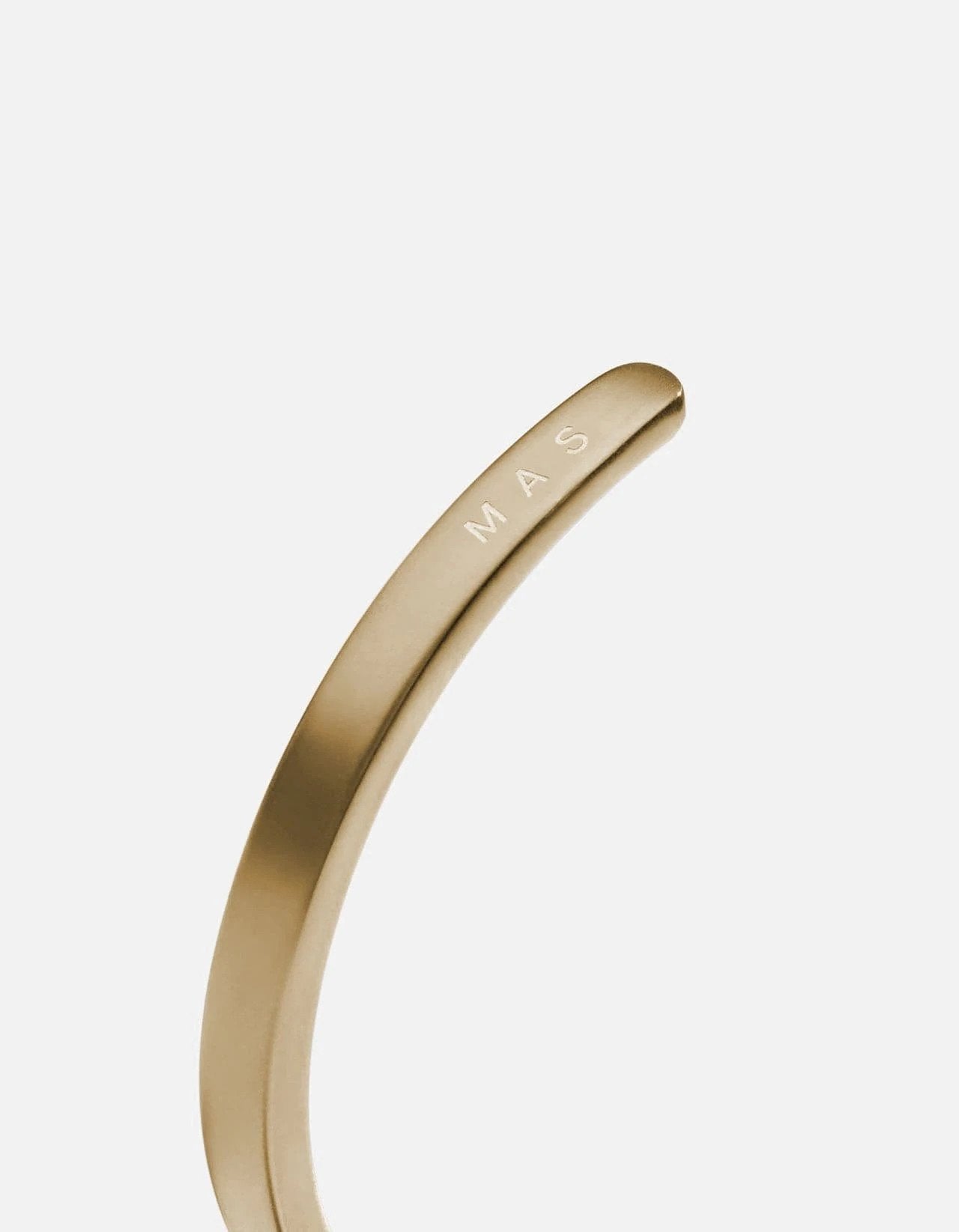 MIANSAI - Le bracelet Singular Cuff, laiton mat