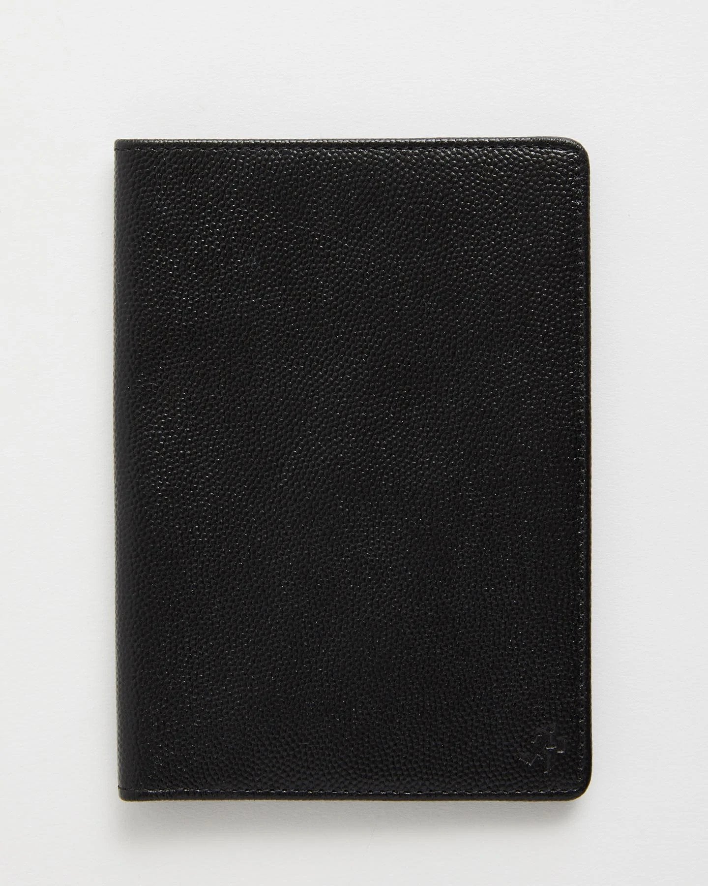 WANT Les Essentiels - ÉTUI POUR PASSEPORT PEARSON EN CUIR CAVIAR - Noir